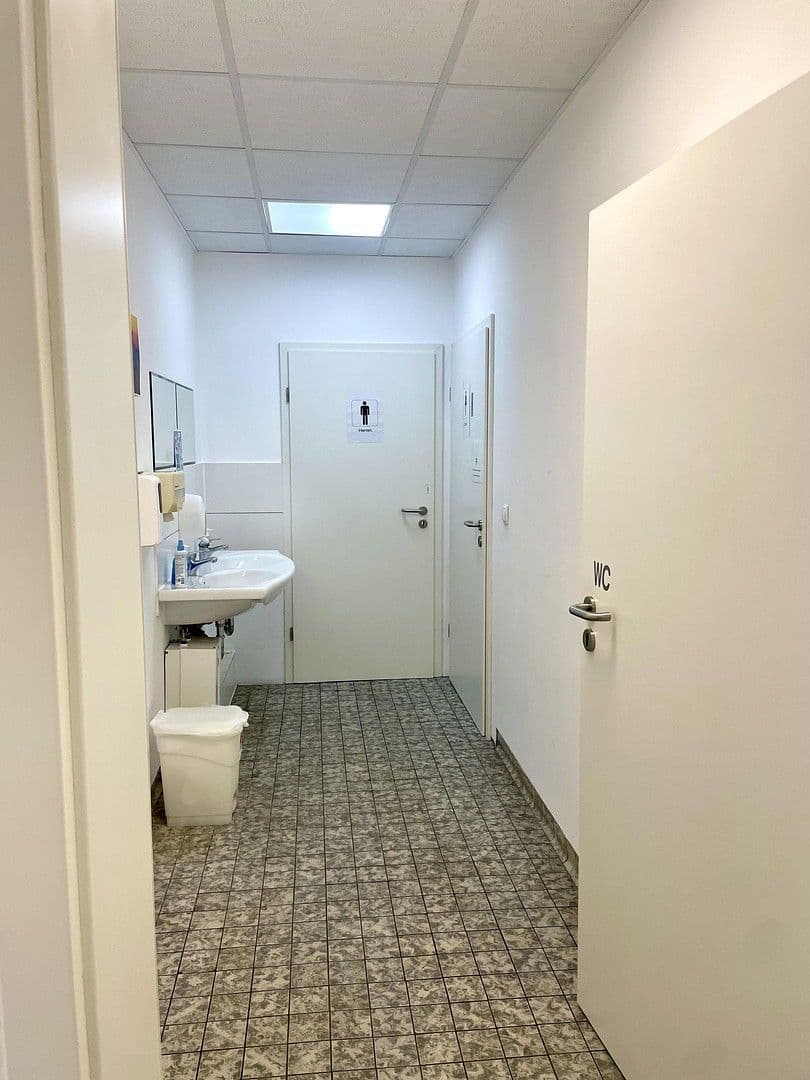 office to rent, 250 m², Sophienblatt 82-86, Kiel, Schleswig-Holstein office to rent, 250 m², Sophienblatt 82-86, Kiel, Schleswig-Holstein