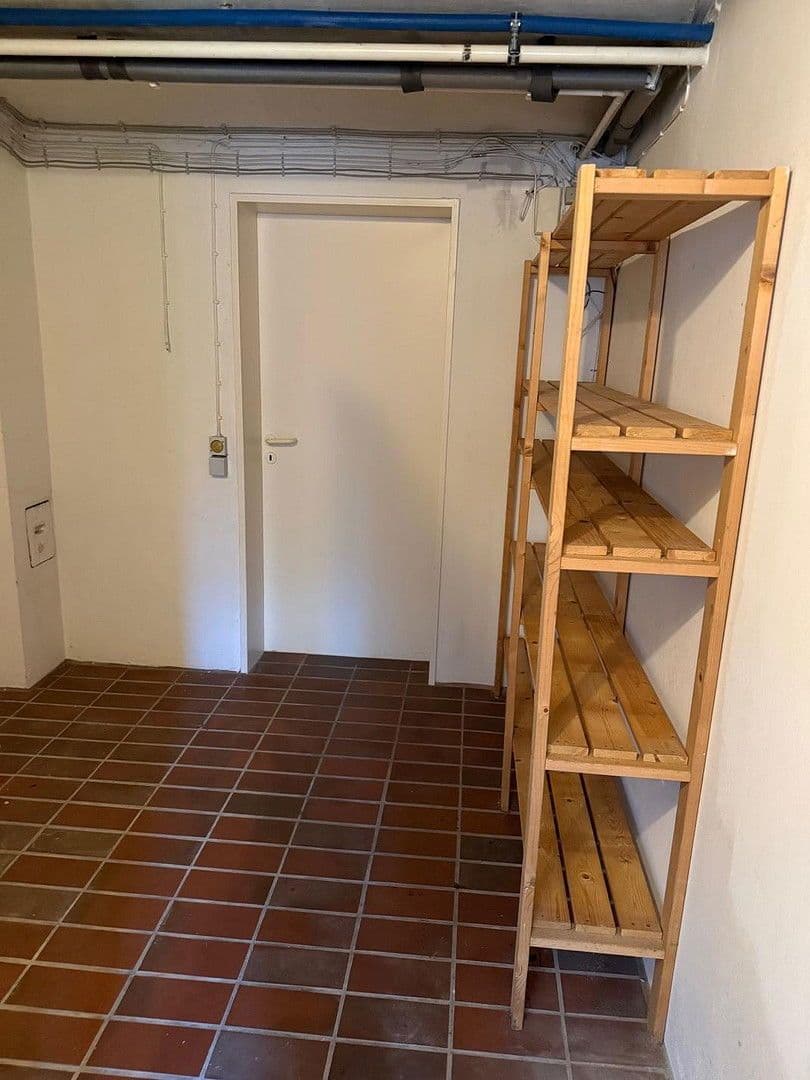 7 bedroom flat to rent, 220 m², Oldenburg (Oldenburg), Lower Saxony 7 bedroom flat to rent, 220 m², Oldenburg (Oldenburg), Lower Saxony