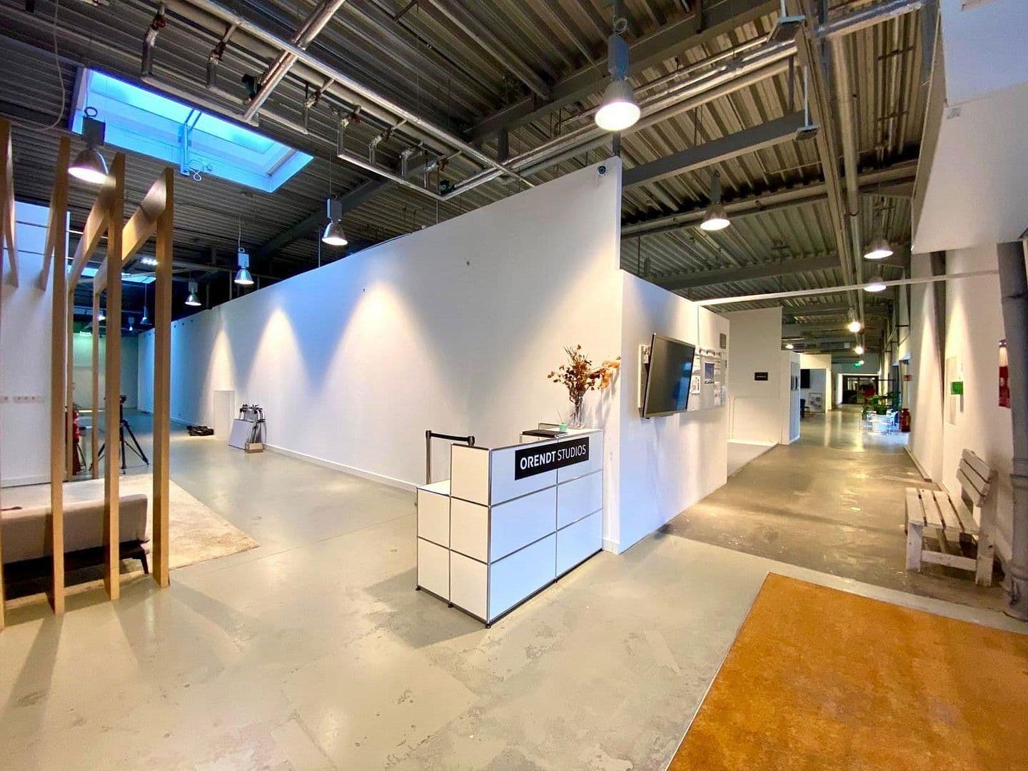 non-residential property to rent, 3,497 m², Ratingen, North Rhine-Westphalia non-residential property to rent, 3,497 m², Ratingen, North Rhine-Westphalia