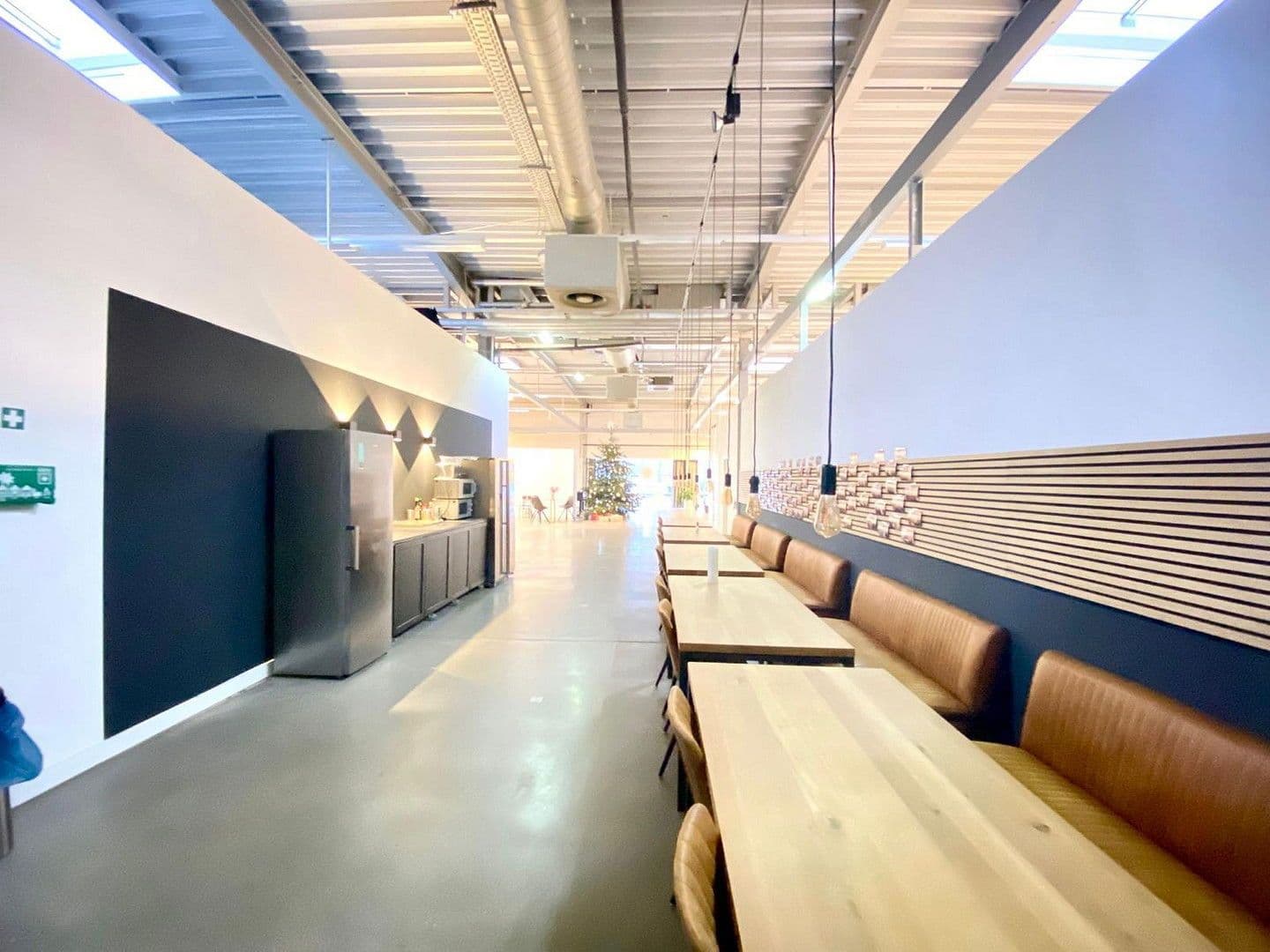 non-residential property to rent, 3,497 m², Ratingen, North Rhine-Westphalia non-residential property to rent, 3,497 m², Ratingen, North Rhine-Westphalia