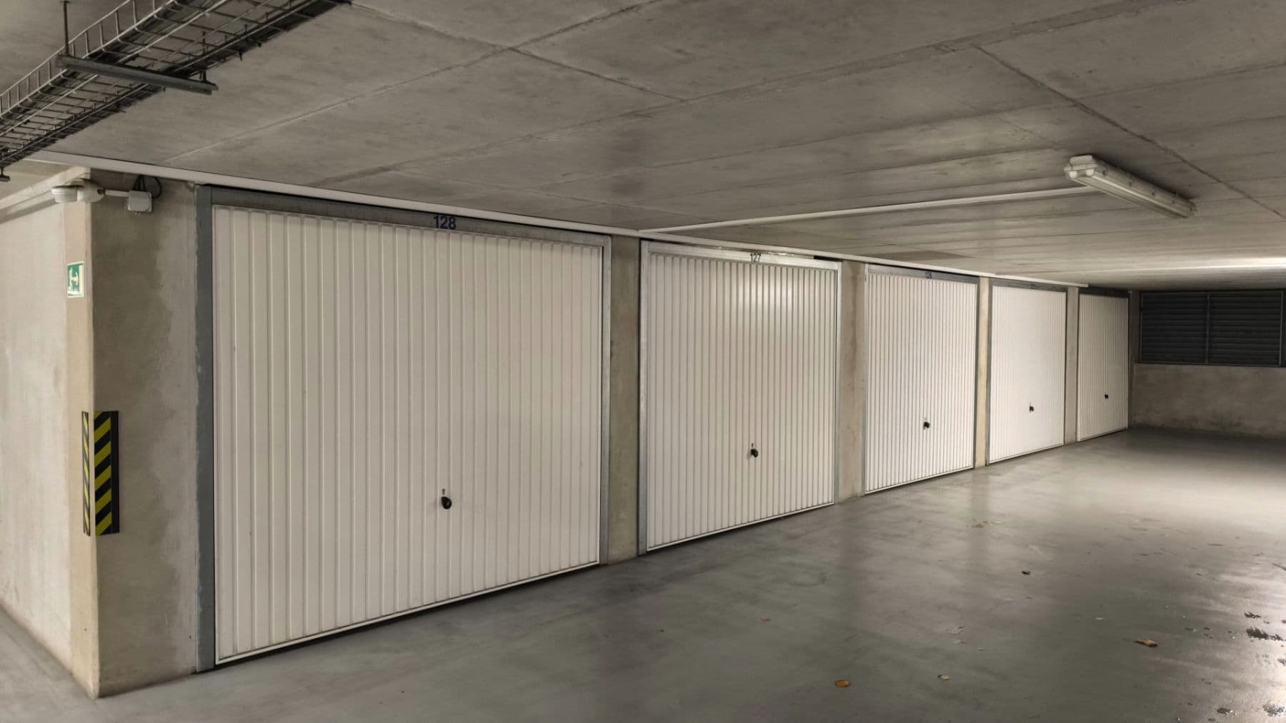 garage to rent, 16 m², Archeologická, Prague, Prague garage to rent, 16 m², Archeologická, Prague, Prague