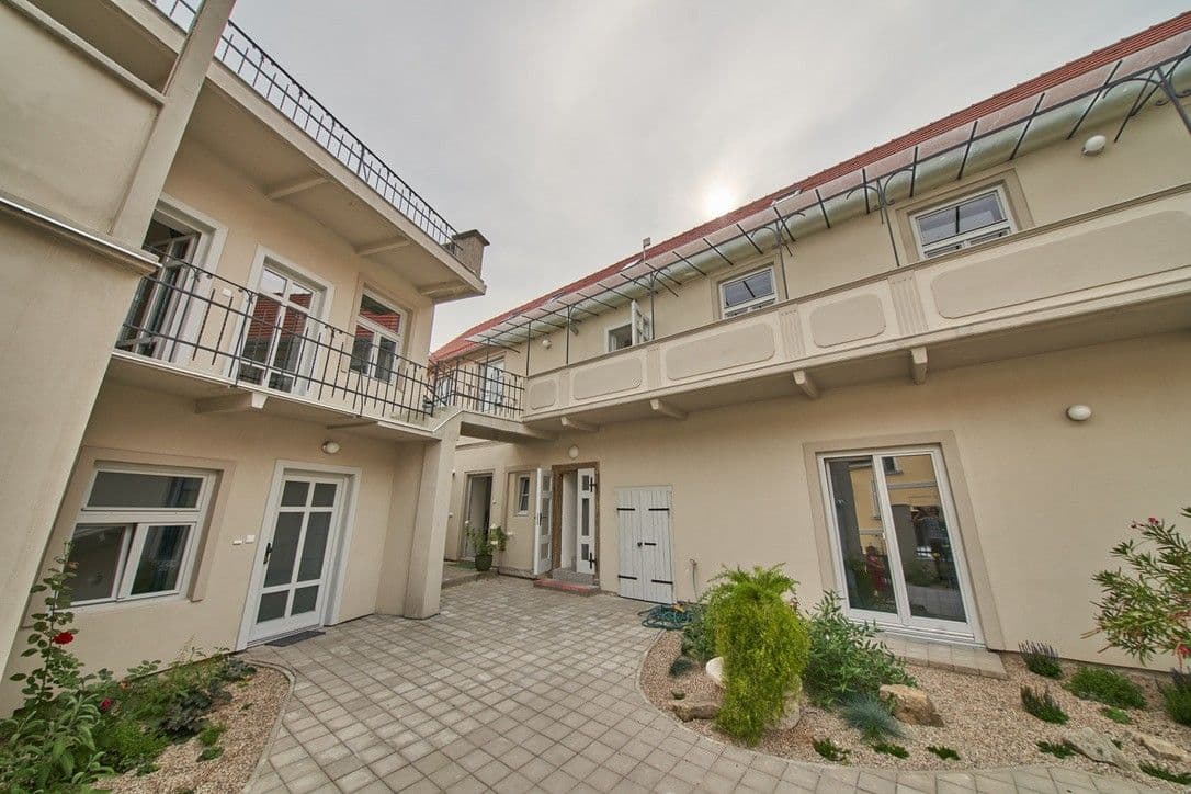 1 bedroom flat to rent, 57 m², Mariánské náměstí, Brandýs nad Labem-Stará Boleslav, Středočeský Region 1 bedroom flat to rent, 57 m², Mariánské náměstí, Brandýs nad Labem-Stará Boleslav, Středočeský Region
