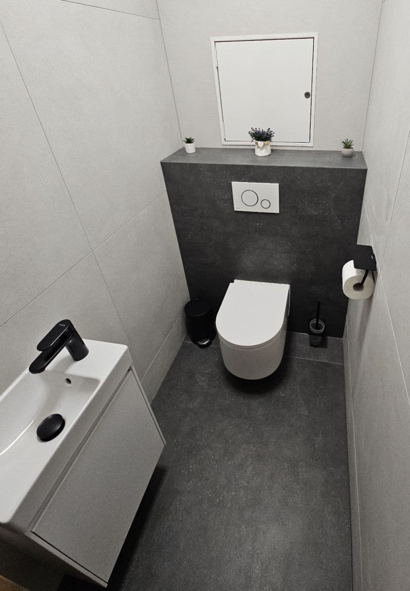 3 bedroom with open-plan kitchen flat for sale, 86 m², Sušilova, Prague, Prague 3 bedroom with open-plan kitchen flat for sale, 86 m², Sušilova, Prague, Prague