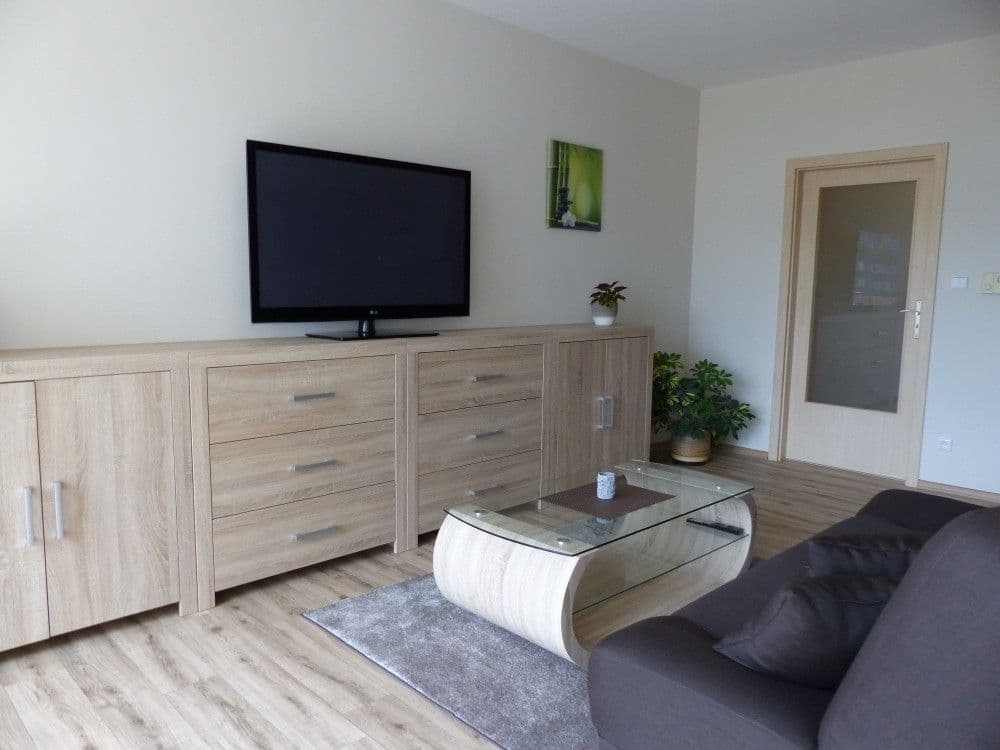 Studio flat to rent, 46 m², Na Harfě, Prague, Prague Studio flat to rent, 46 m², Na Harfě, Prague, Prague