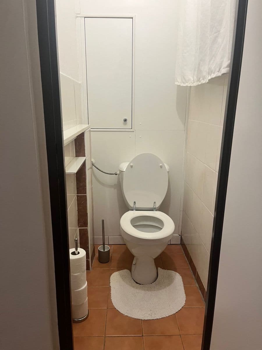 2 bedroom flat to rent, 57 m², Bratří Čapků, Valašské Meziříčí, Zlínský Region 2 bedroom flat to rent, 57 m², Bratří Čapků, Valašské Meziříčí, Zlínský Region