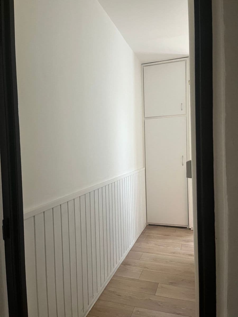 2 bedroom flat to rent, 57 m², Bratří Čapků, Valašské Meziříčí, Zlínský Region 2 bedroom flat to rent, 57 m², Bratří Čapků, Valašské Meziříčí, Zlínský Region