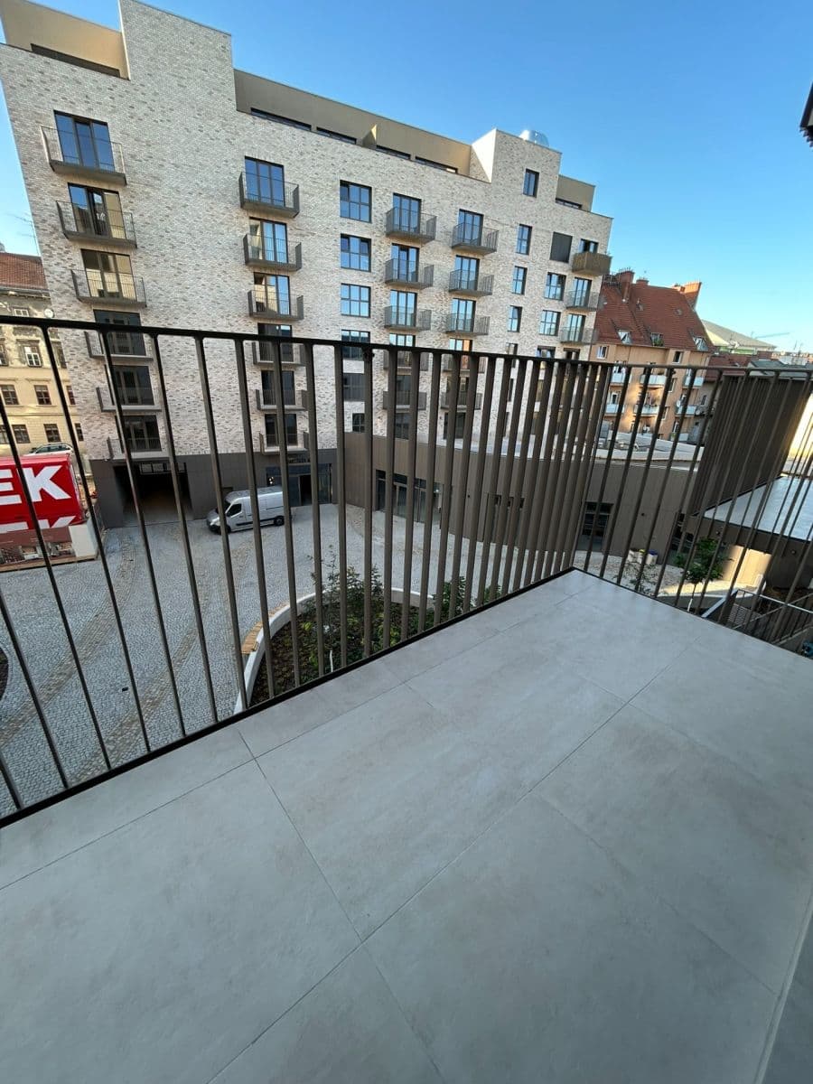 Studio flat to rent, 41 m², Bratislavská, Brno, Jihomoravský Region Studio flat to rent, 41 m², Bratislavská, Brno, Jihomoravský Region