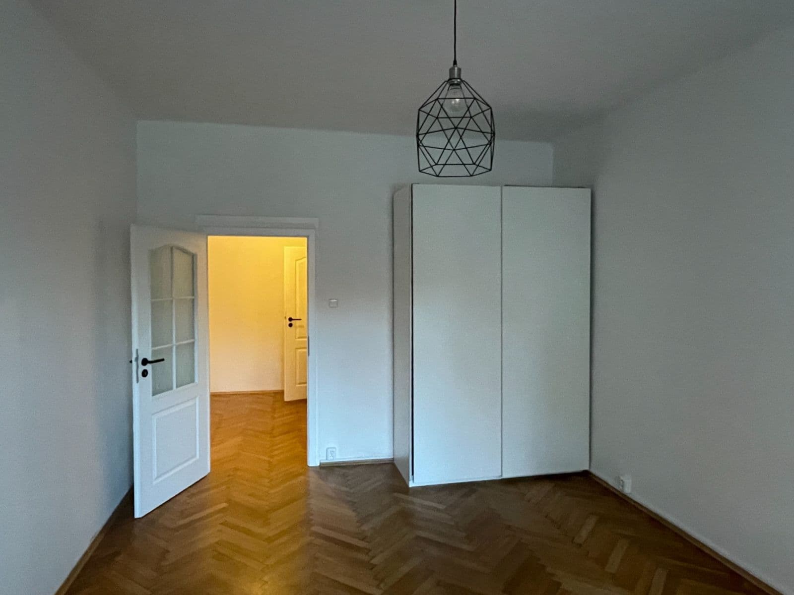 1 bedroom with open-plan kitchen flat to rent, 45 m², Na Slupi, Prague, Prague 1 bedroom with open-plan kitchen flat to rent, 45 m², Na Slupi, Prague, Prague