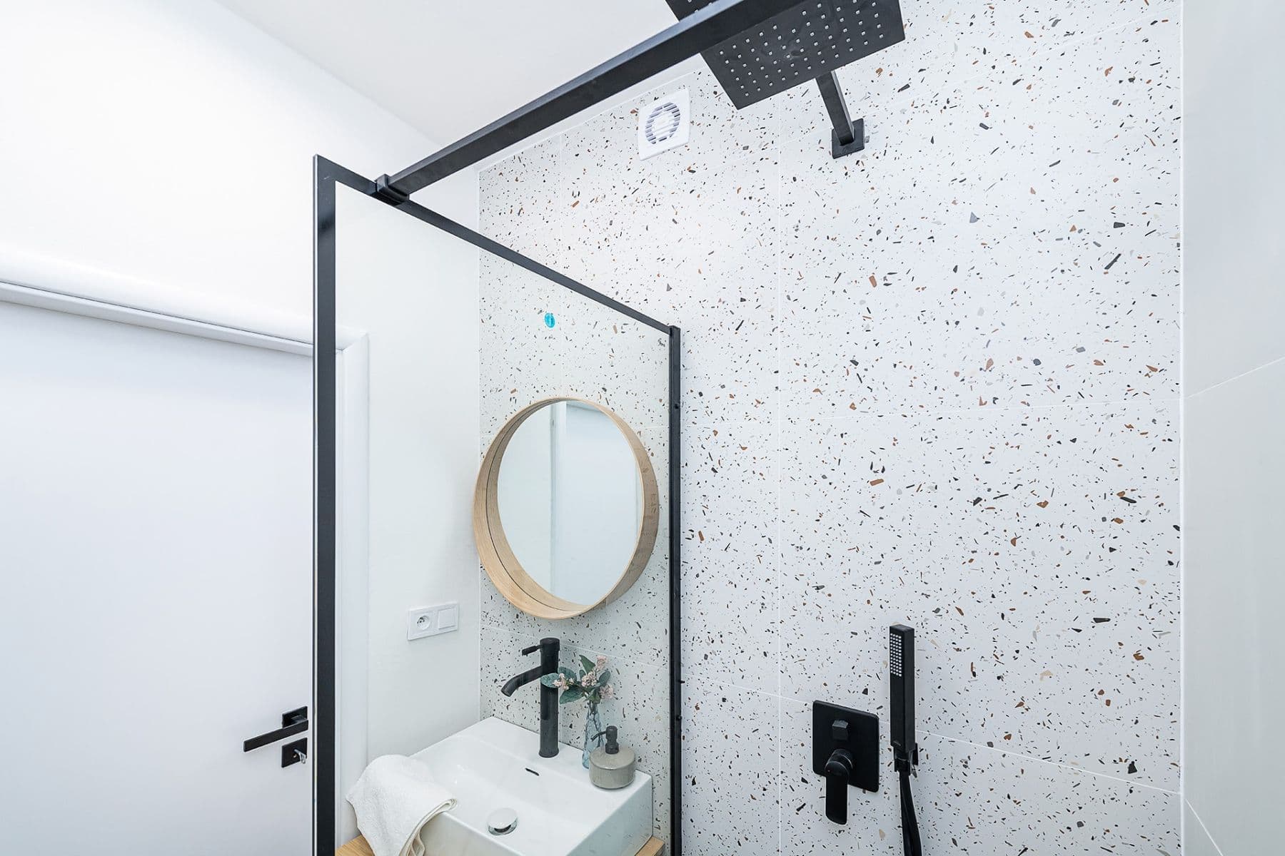 2 bedroom with open-plan kitchen flat for sale, 57 m², Počernická, Prague, Prague 2 bedroom with open-plan kitchen flat for sale, 57 m², Počernická, Prague, Prague