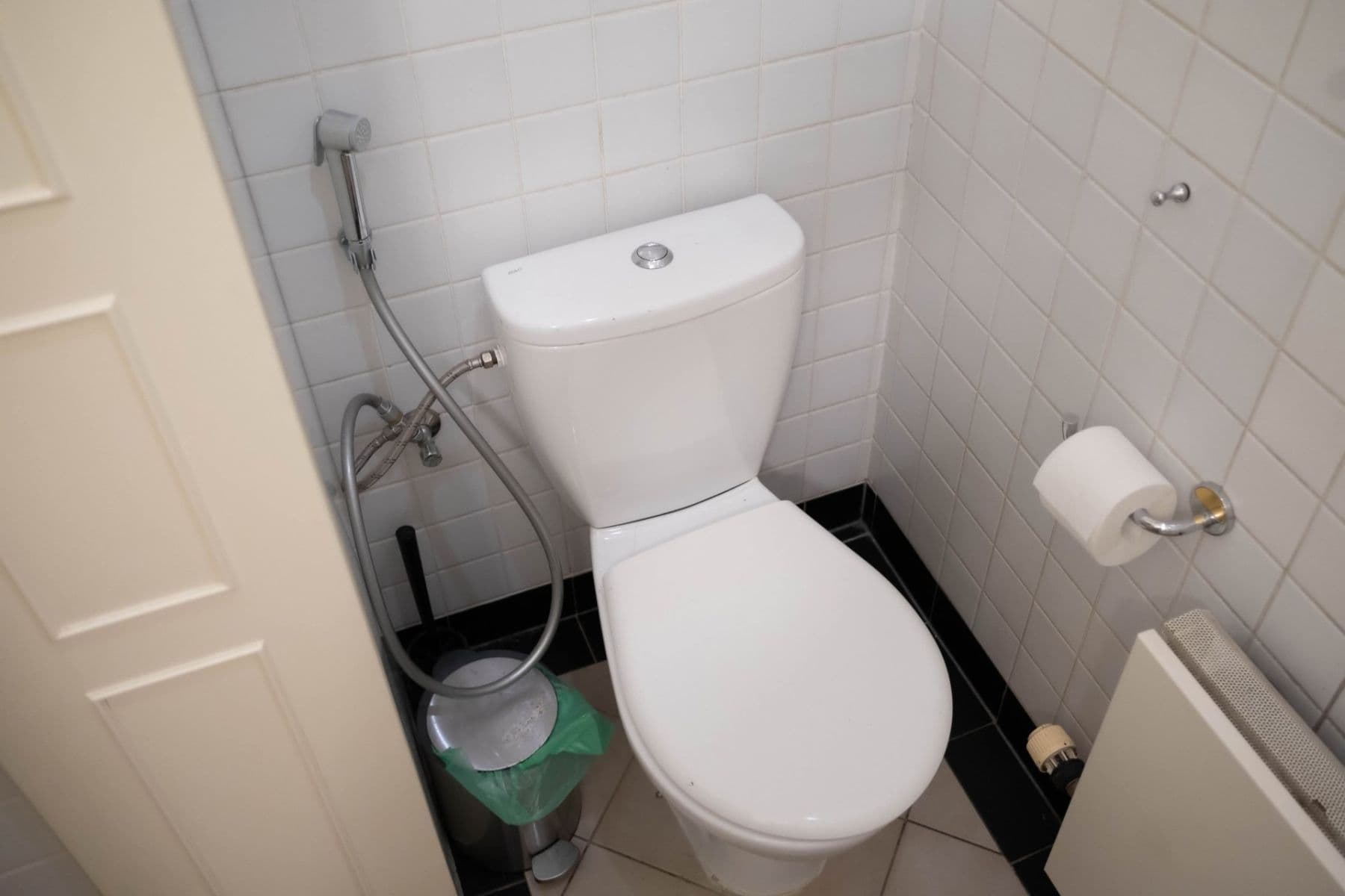 3 bedroom flat to rent, 26 m², Janáčkovo nábřeží, Prague, Prague 3 bedroom flat to rent, 26 m², Janáčkovo nábřeží, Prague, Prague