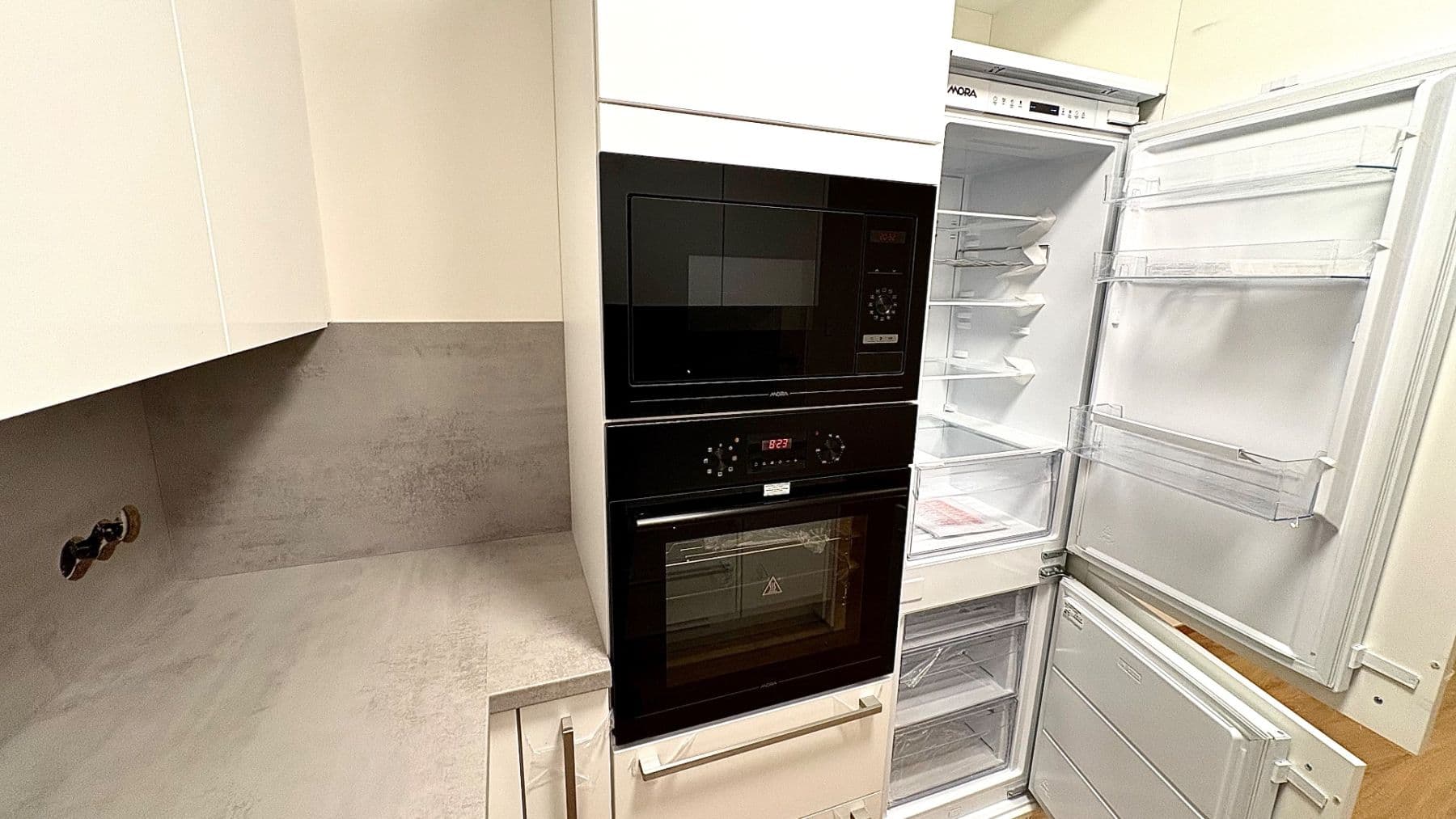 1 bedroom with open-plan kitchen flat to rent, 55 m², Čakovická, Prague, Prague 1 bedroom with open-plan kitchen flat to rent, 55 m², Čakovická, Prague, Prague