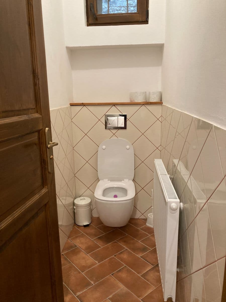 non-residential property to rent, 180 m², Koštice, Ústecký Region non-residential property to rent, 180 m², Koštice, Ústecký Region