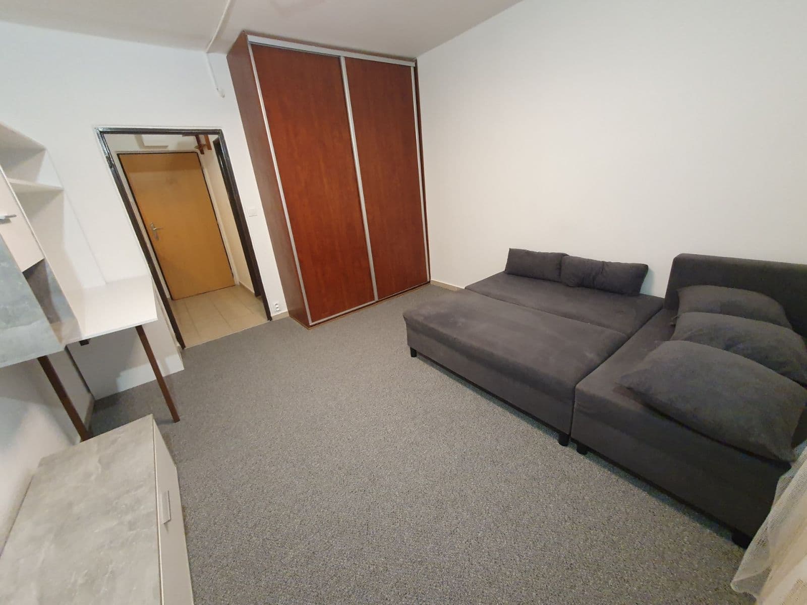 Studio flat to rent, 20 m², Jedovnická, Brno, Jihomoravský Region Studio flat to rent, 20 m², Jedovnická, Brno, Jihomoravský Region