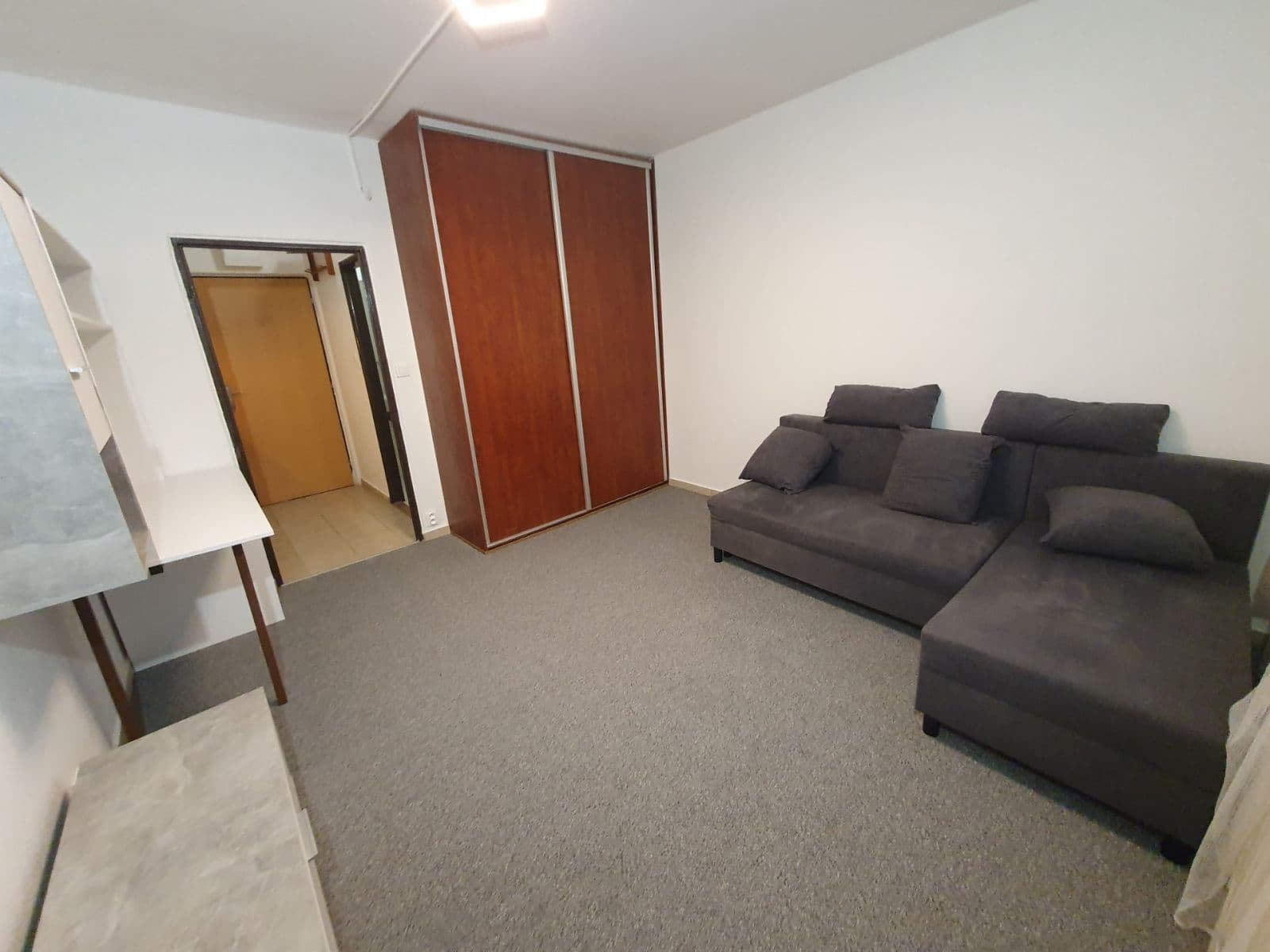 Studio flat to rent, 20 m², Jedovnická, Brno, Jihomoravský Region Studio flat to rent, 20 m², Jedovnická, Brno, Jihomoravský Region