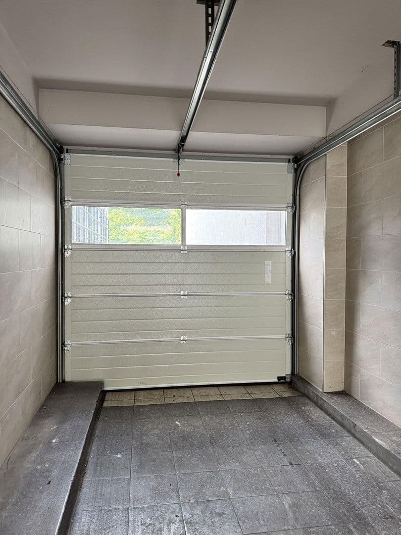 garage to rent, 0 m², Theaterstraße 71, Aachen, North Rhine-Westphalia garage to rent, 0 m², Theaterstraße 71, Aachen, North Rhine-Westphalia