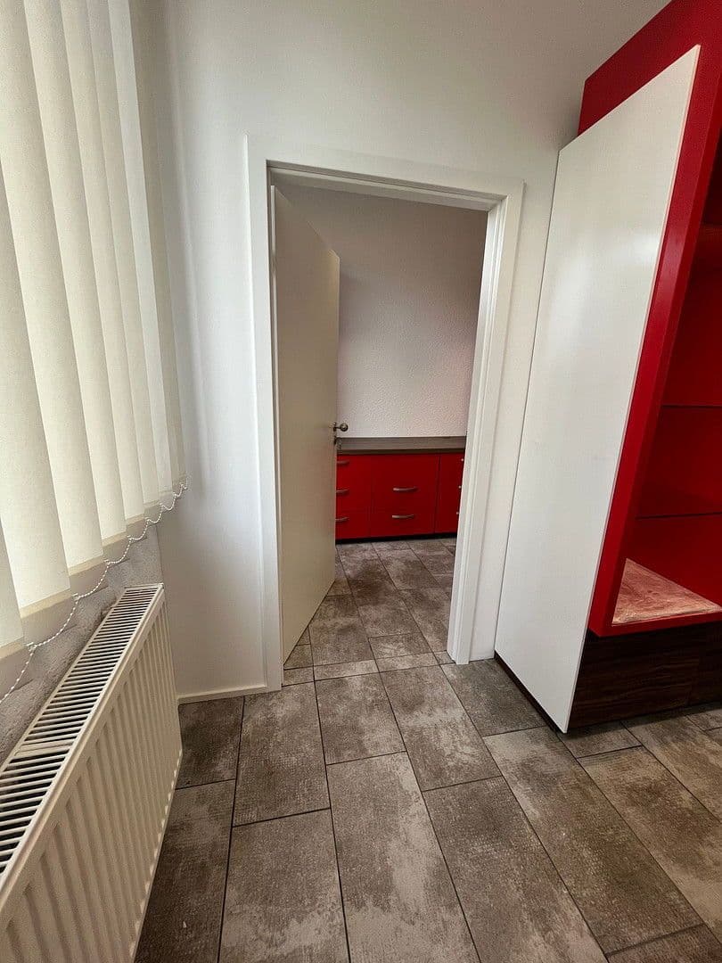 office to rent, 67 m², Wettin-Löbejün, Saxony-Anhalt office to rent, 67 m², Wettin-Löbejün, Saxony-Anhalt