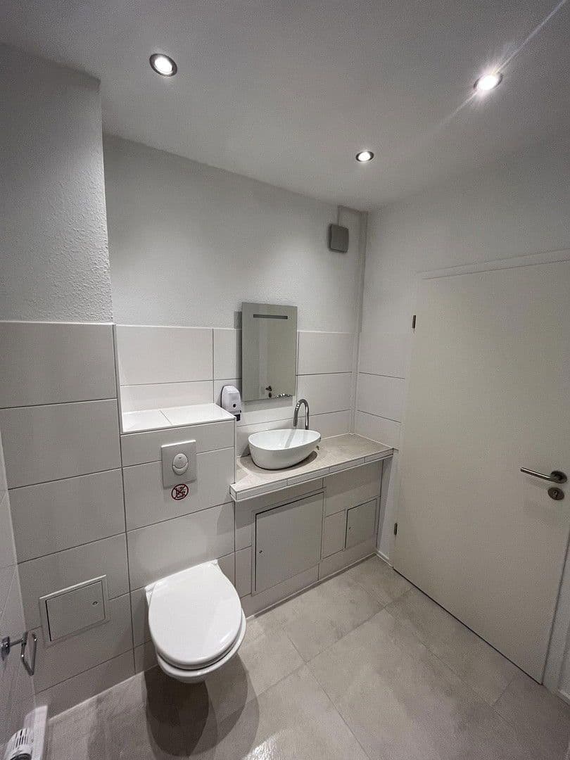 office to rent, 67 m², Wettin-Löbejün, Saxony-Anhalt office to rent, 67 m², Wettin-Löbejün, Saxony-Anhalt