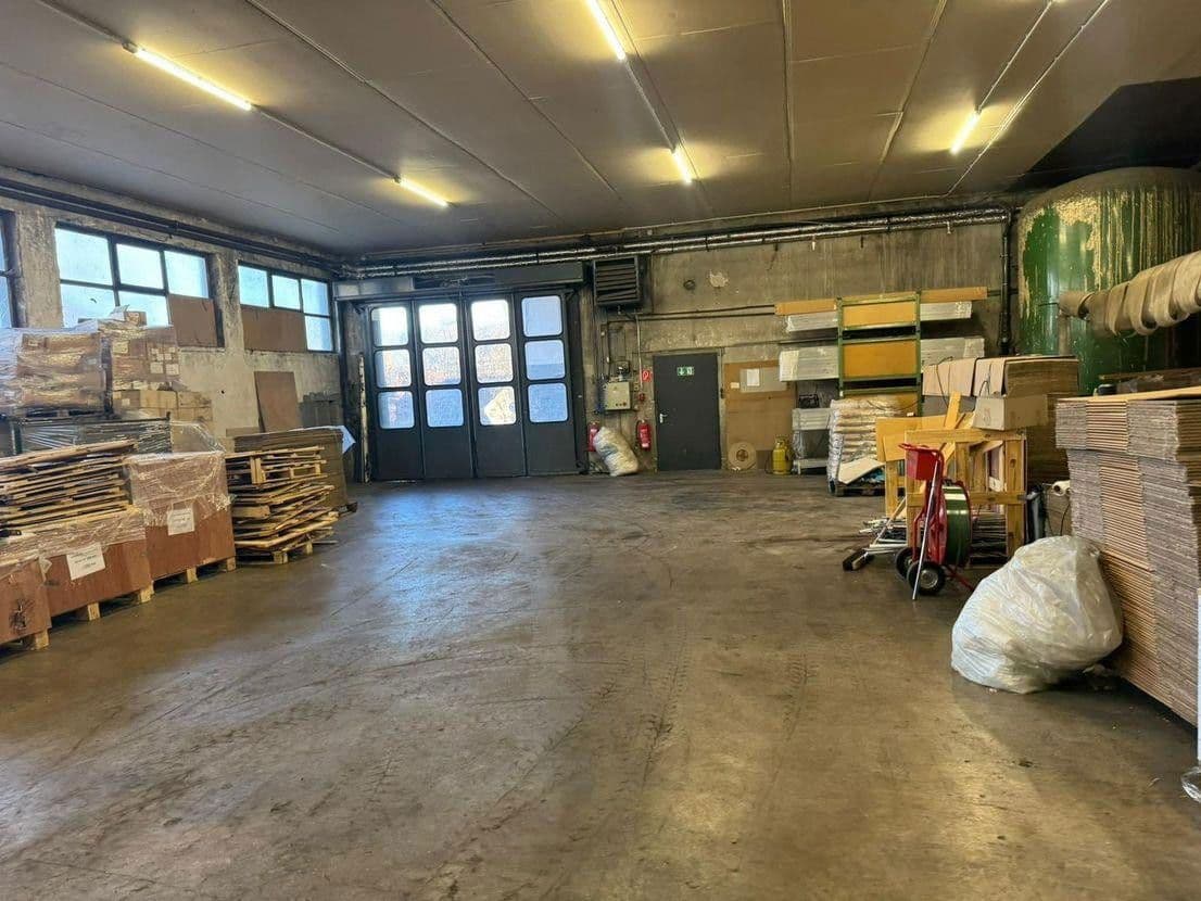 non-residential property to rent, 3,216 m², Balve, North Rhine-Westphalia non-residential property to rent, 3,216 m², Balve, North Rhine-Westphalia