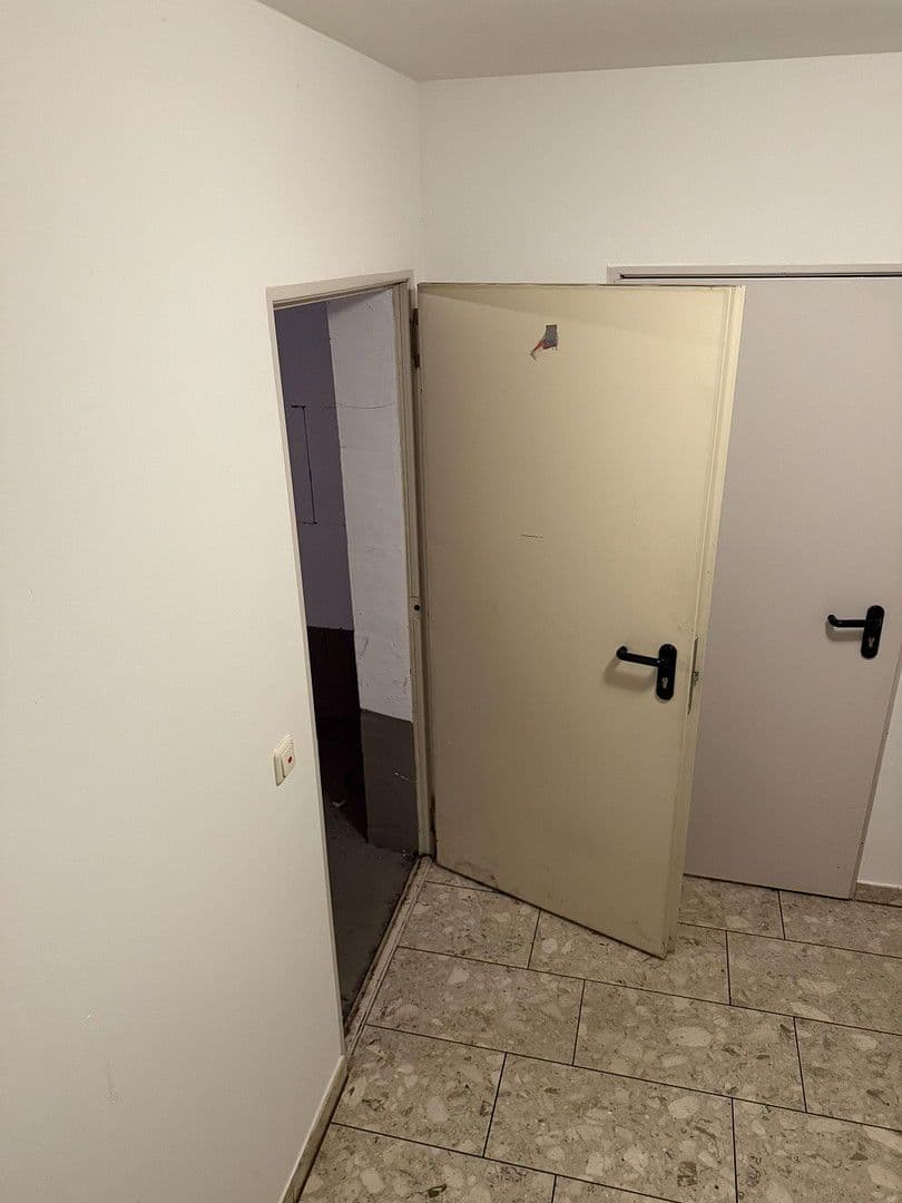 non-residential property to rent, 60 m², Bornheim, North Rhine-Westphalia non-residential property to rent, 60 m², Bornheim, North Rhine-Westphalia