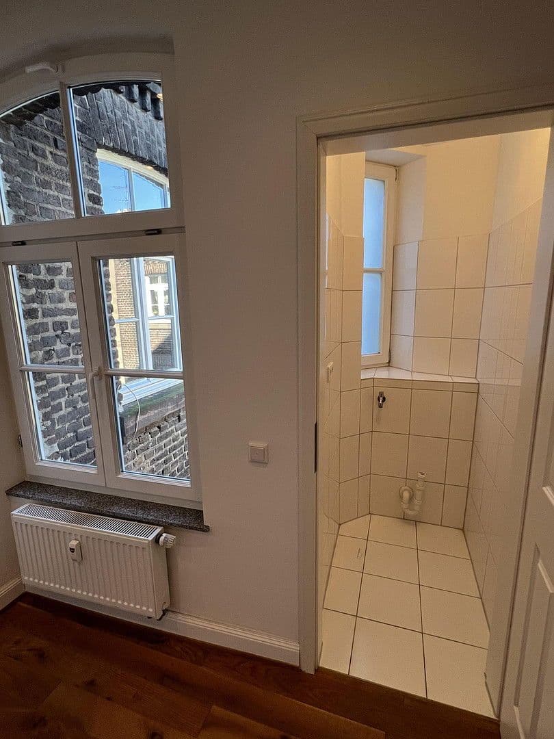 4 bedroom flat to rent, 112 m², Trimbornstrasse 11, Köln, North Rhine-Westphalia 4 bedroom flat to rent, 112 m², Trimbornstrasse 11, Köln, North Rhine-Westphalia