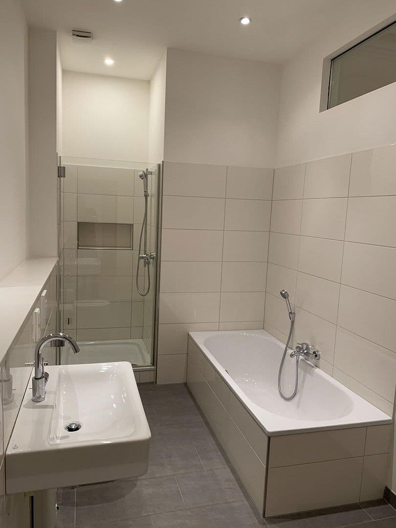 4 bedroom flat to rent, 112 m², Trimbornstrasse 11, Köln, North Rhine-Westphalia 4 bedroom flat to rent, 112 m², Trimbornstrasse 11, Köln, North Rhine-Westphalia