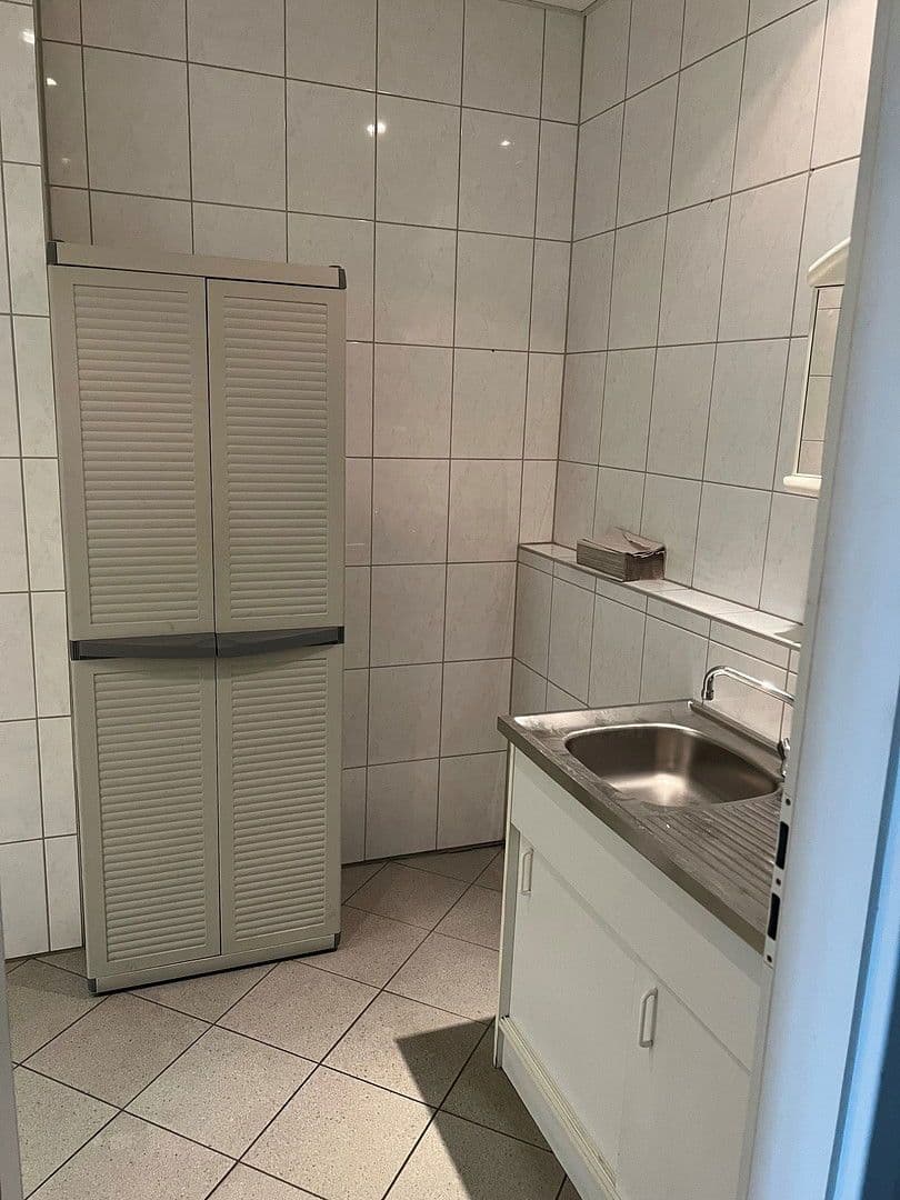 non-residential property to rent, 4,700 m², Freigericht, Hesse non-residential property to rent, 4,700 m², Freigericht, Hesse