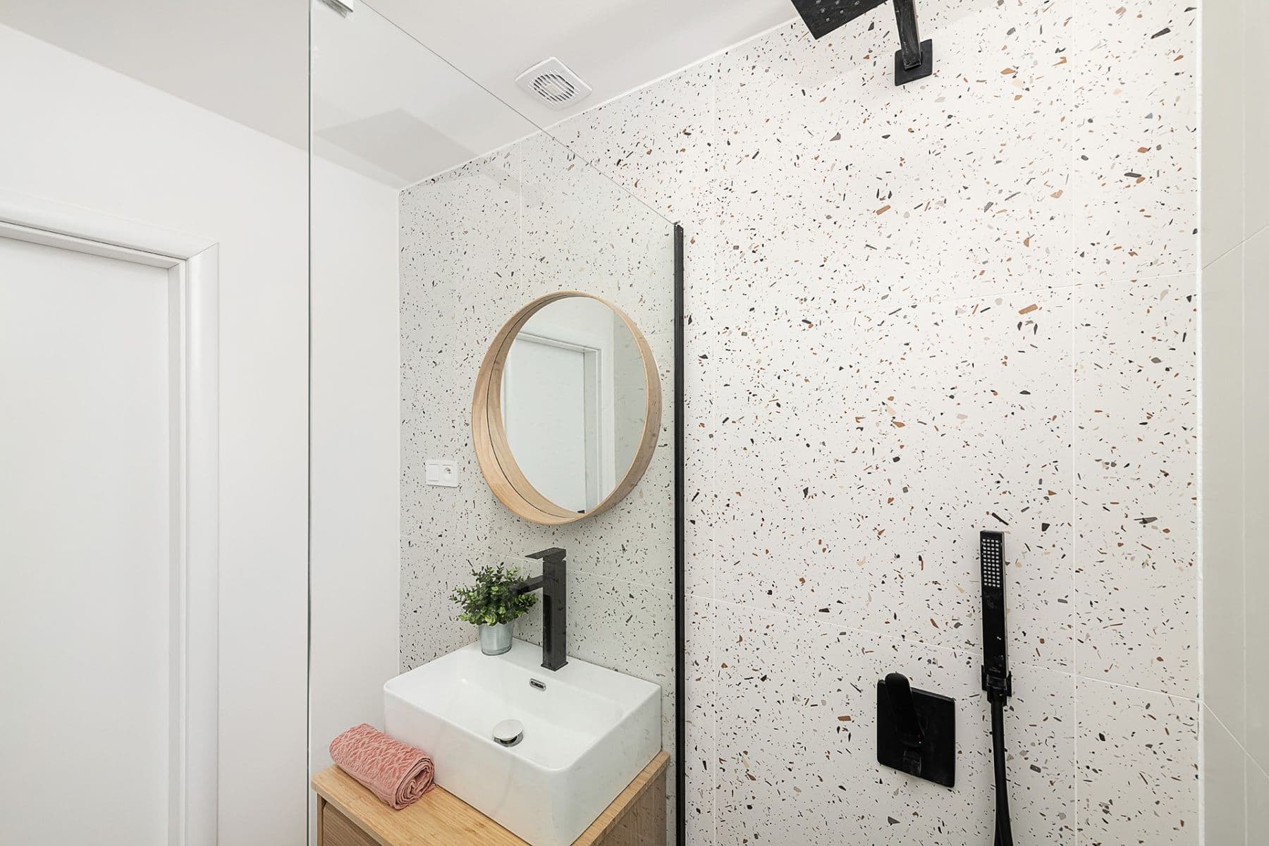 1 bedroom with open-plan kitchen flat for sale, 44 m², Daškova, Prague, Prague 1 bedroom with open-plan kitchen flat for sale, 44 m², Daškova, Prague, Prague