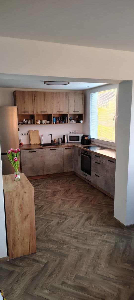 2 bedroom with open-plan kitchen flat to rent, 78 m², Havlíčkova, Mladá Boleslav, Středočeský Region 2 bedroom with open-plan kitchen flat to rent, 78 m², Havlíčkova, Mladá Boleslav, Středočeský Region