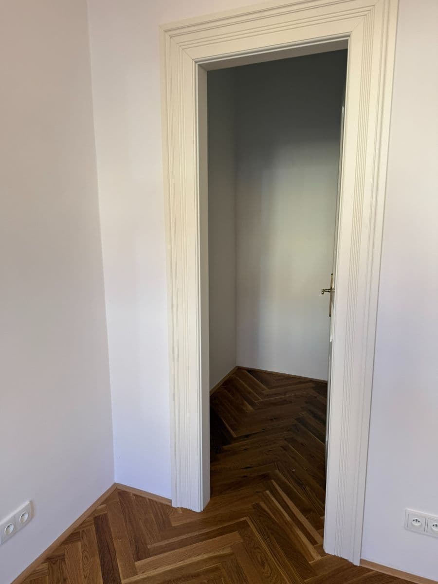 1 bedroom with open-plan kitchen flat to rent, 52 m², 28. pluku, Prague, Prague 1 bedroom with open-plan kitchen flat to rent, 52 m², 28. pluku, Prague, Prague