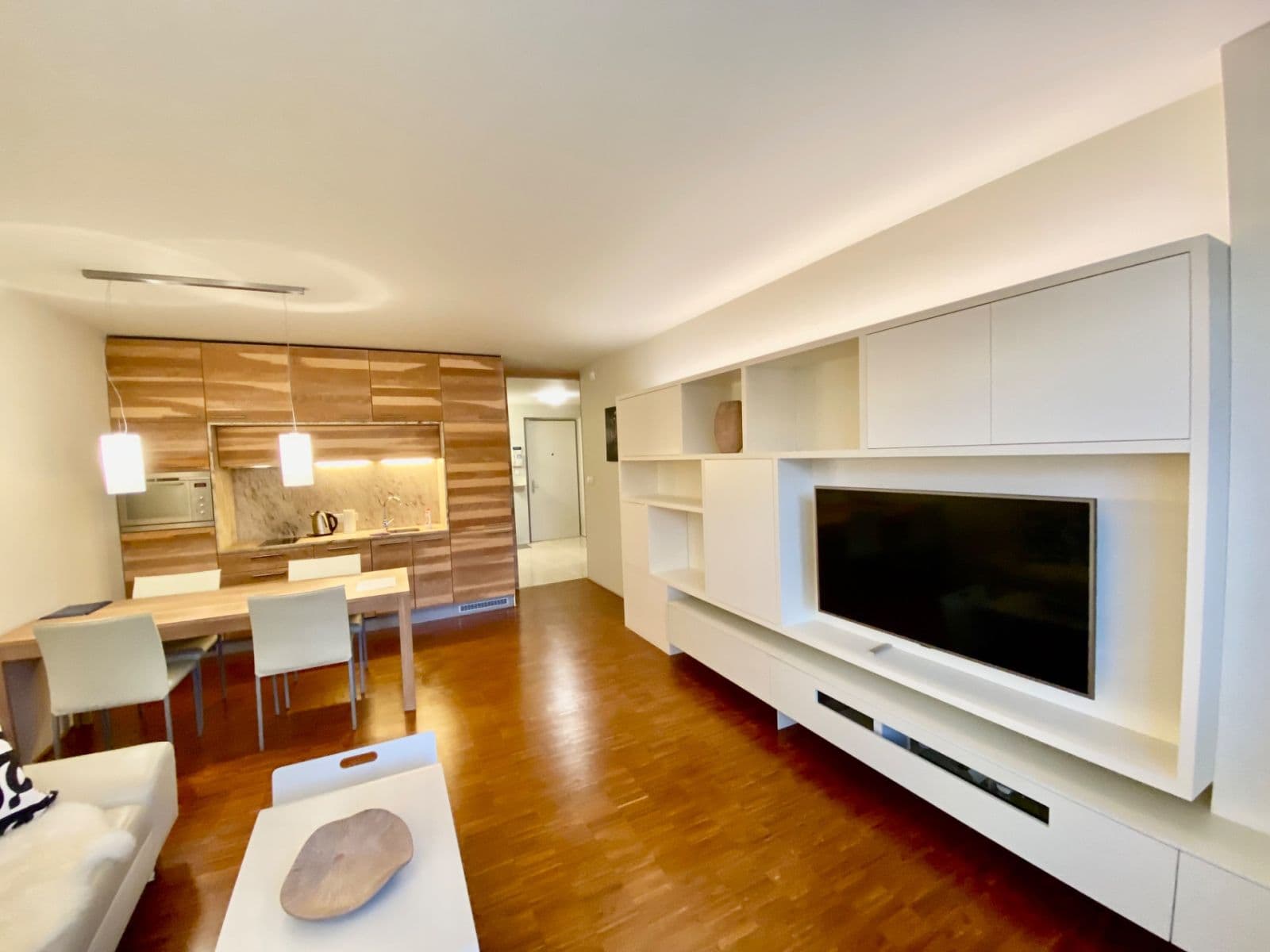 1 bedroom with open-plan kitchen flat to rent, 60 m², Na Zemance, Prague, Prague 1 bedroom with open-plan kitchen flat to rent, 60 m², Na Zemance, Prague, Prague