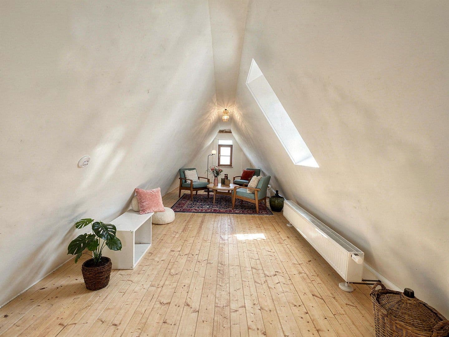 1 bedroom flat to rent, 200 m², Augsburg, Bavaria 1 bedroom flat to rent, 200 m², Augsburg, Bavaria