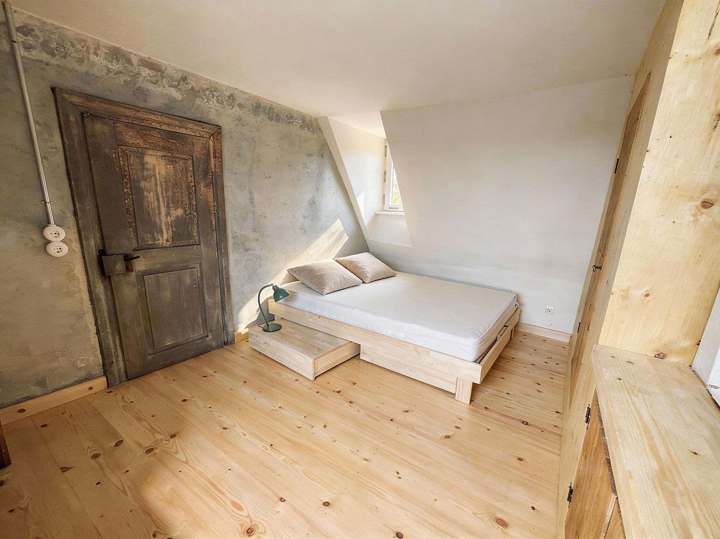 1 bedroom flat to rent, 200 m², Augsburg, Bavaria 1 bedroom flat to rent, 200 m², Augsburg, Bavaria