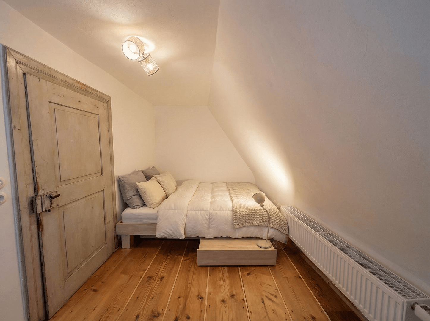 1 bedroom flat to rent, 200 m², Augsburg, Bavaria 1 bedroom flat to rent, 200 m², Augsburg, Bavaria