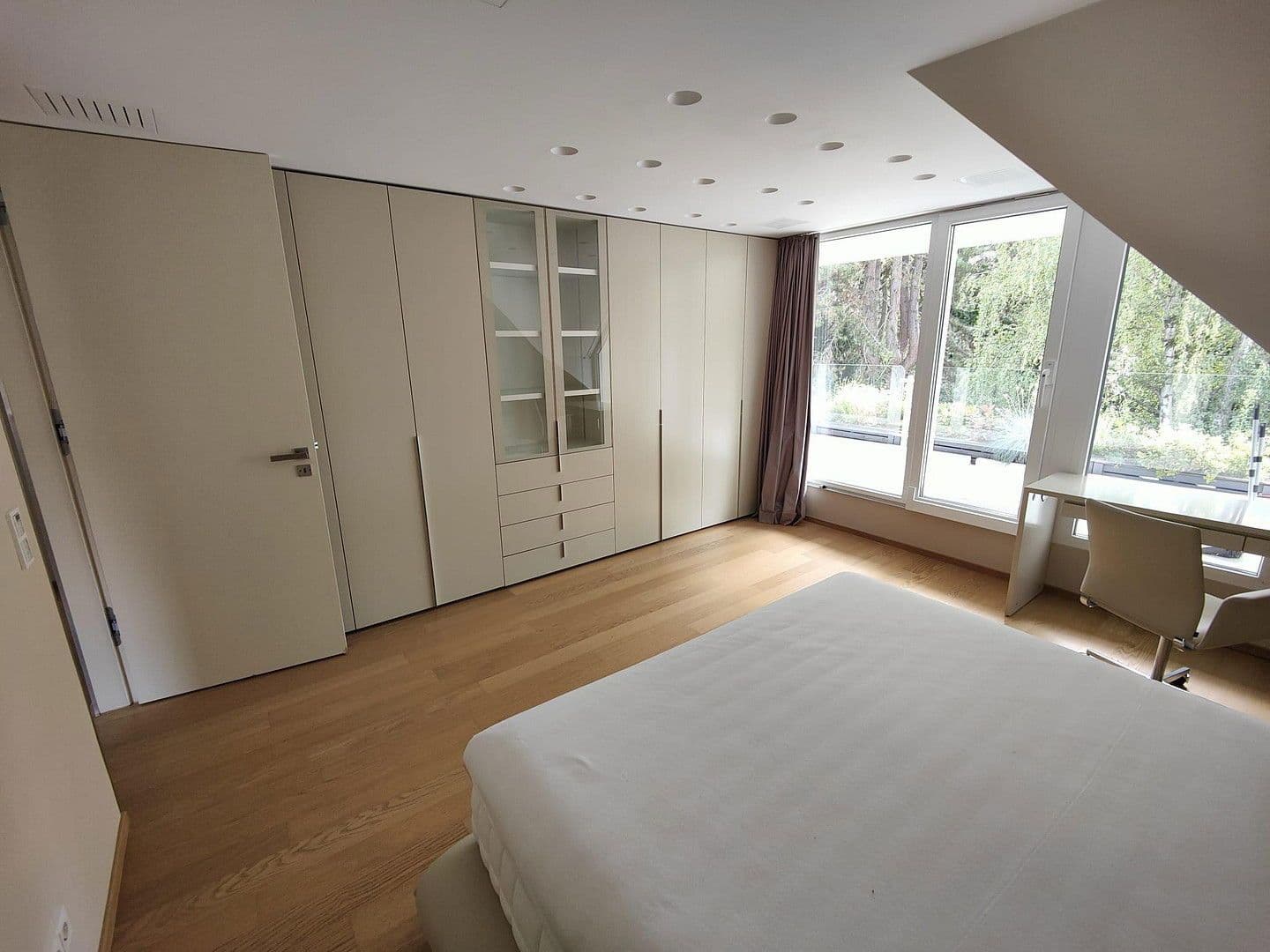 5 bedroom flat to rent, 224 m², Düsseldorf, North Rhine-Westphalia 5 bedroom flat to rent, 224 m², Düsseldorf, North Rhine-Westphalia