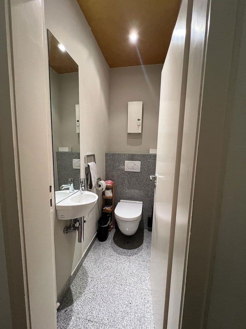 1 bedroom with open-plan kitchen flat to rent, 95 m², Moltkestraße 127, Köln, North Rhine-Westphalia 1 bedroom with open-plan kitchen flat to rent, 95 m², Moltkestraße 127, Köln, North Rhine-Westphalia