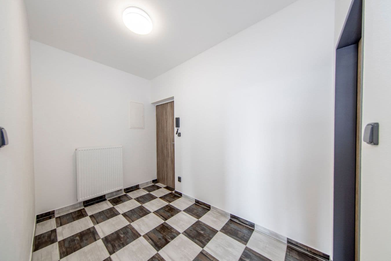 Studio flat to rent, 43 m², U Plynárny, Prague, Prague Studio flat to rent, 43 m², U Plynárny, Prague, Prague