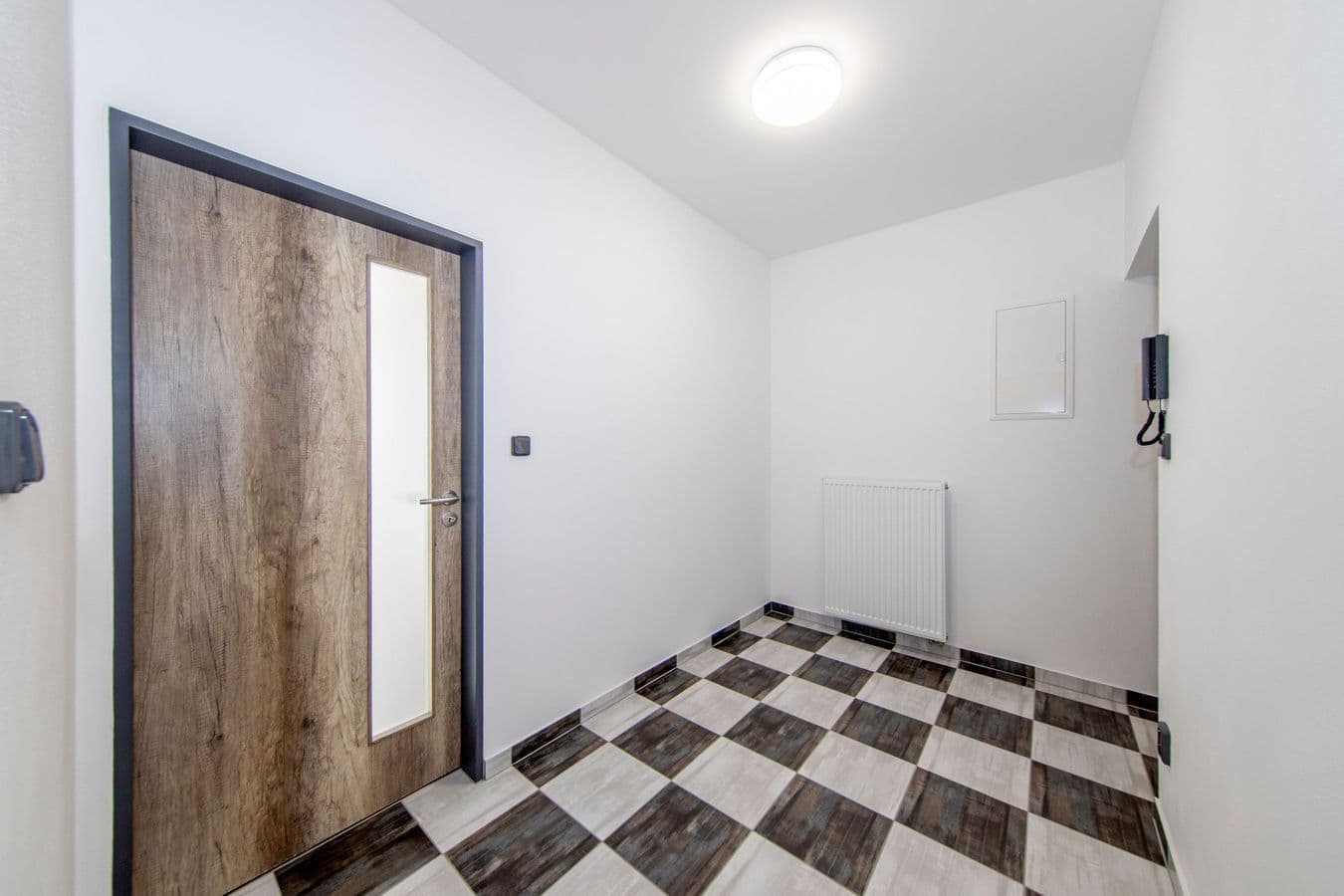 Studio flat to rent, 43 m², U Plynárny, Prague, Prague Studio flat to rent, 43 m², U Plynárny, Prague, Prague