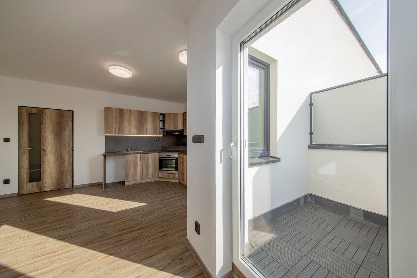 Studio flat to rent, 43 m², U Plynárny, Prague, Prague Studio flat to rent, 43 m², U Plynárny, Prague, Prague