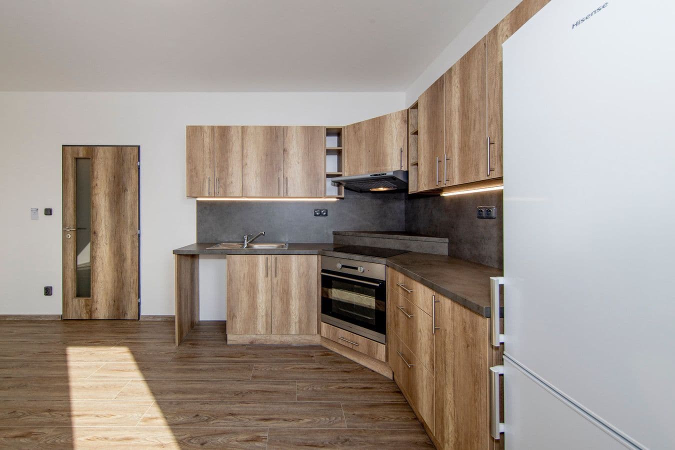 Studio flat to rent, 43 m², U Plynárny, Prague, Prague Studio flat to rent, 43 m², U Plynárny, Prague, Prague