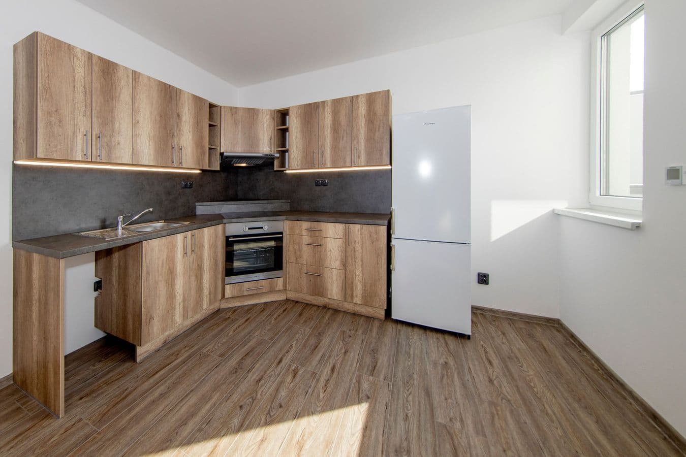 Studio flat to rent, 43 m², U Plynárny, Prague, Prague Studio flat to rent, 43 m², U Plynárny, Prague, Prague