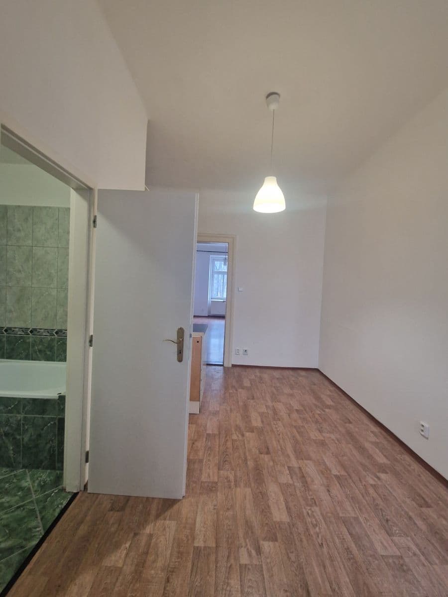 2 bedroom flat to rent, 57 m², Plzeňská, Prague, Prague 2 bedroom flat to rent, 57 m², Plzeňská, Prague, Prague