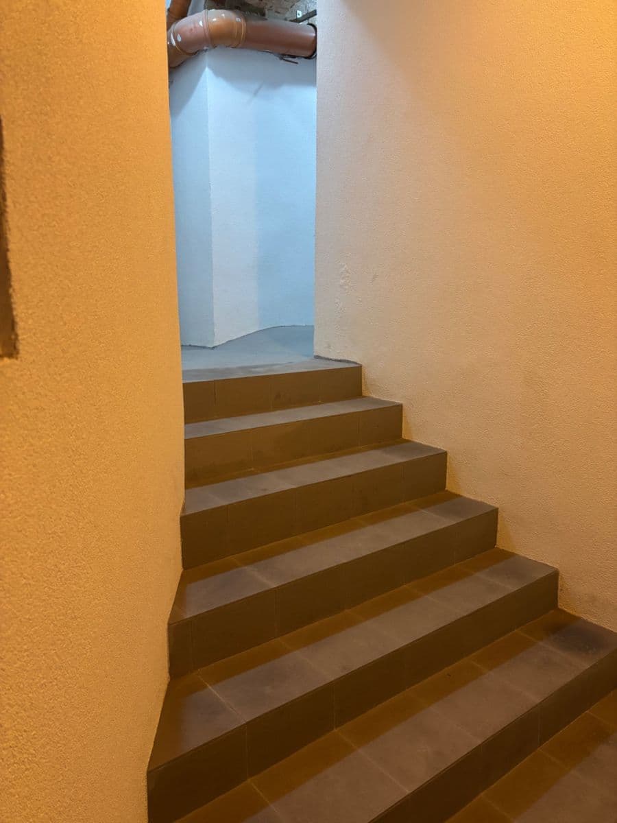 non-residential property to rent, 4 m², U Rajské zahrady, Prague, Prague non-residential property to rent, 4 m², U Rajské zahrady, Prague, Prague