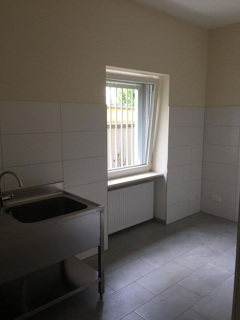 non-residential property to rent, 90 m², Argelanderstraße 150, Bonn, North Rhine-Westphalia non-residential property to rent, 90 m², Argelanderstraße 150, Bonn, North Rhine-Westphalia