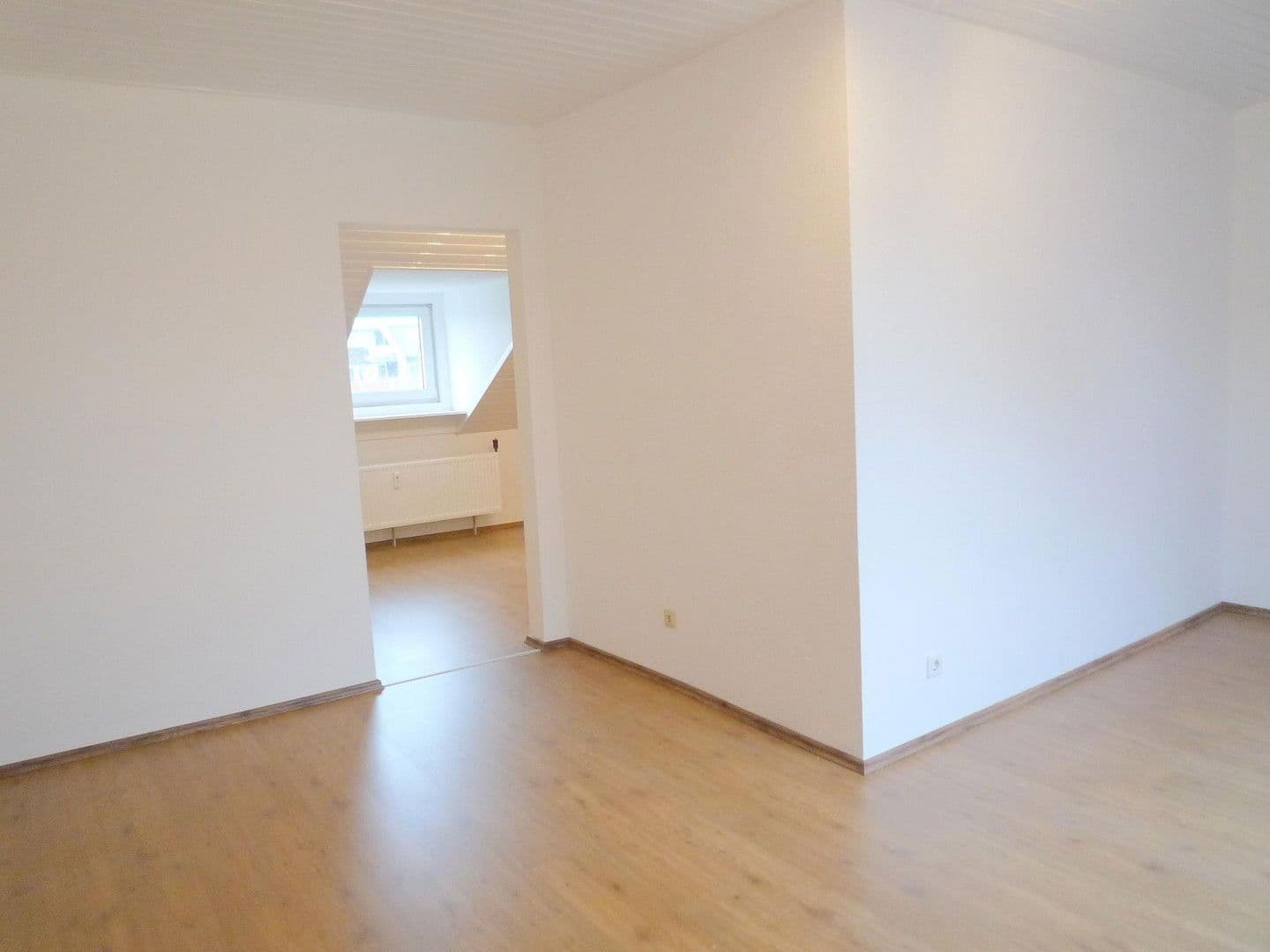 Studio flat for sale, 35 m², Lochnerstraße 11, Ratingen, North Rhine-Westphalia Studio flat for sale, 35 m², Lochnerstraße 11, Ratingen, North Rhine-Westphalia