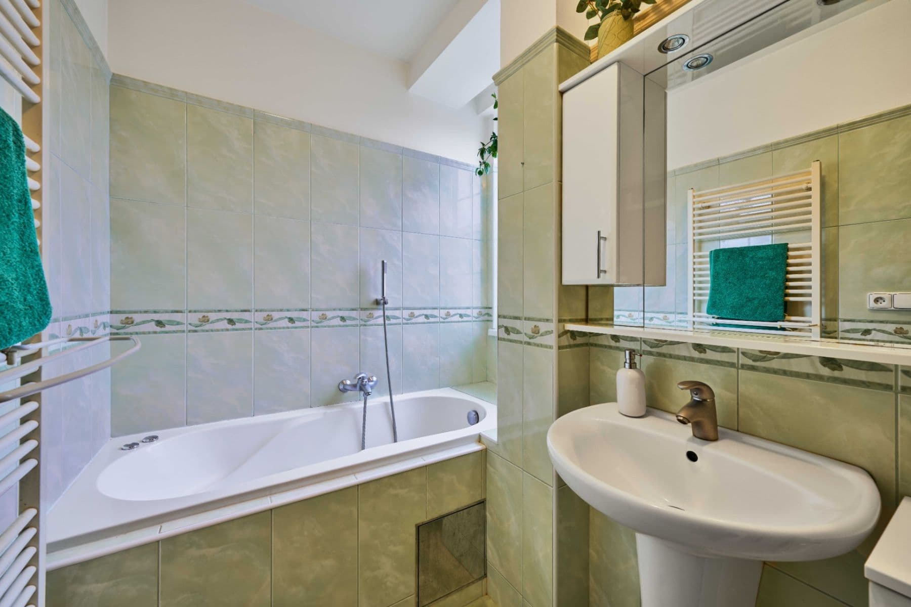 4 bedroom flat for sale, 104 m², Na Mlynářce, Rudná, Středočeský Region 4 bedroom flat for sale, 104 m², Na Mlynářce, Rudná, Středočeský Region