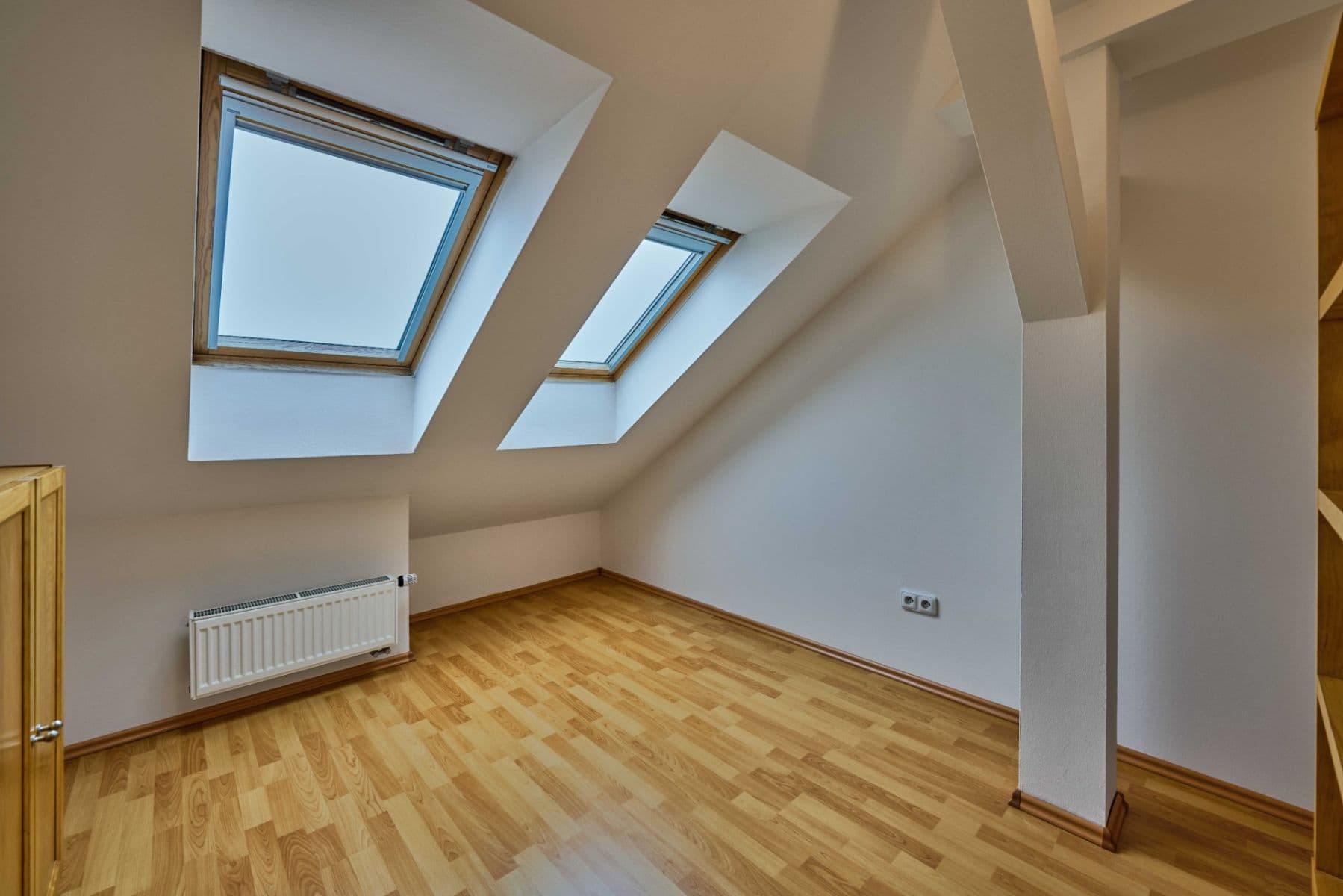 4 bedroom flat for sale, 104 m², Na Mlynářce, Rudná, Středočeský Region 4 bedroom flat for sale, 104 m², Na Mlynářce, Rudná, Středočeský Region