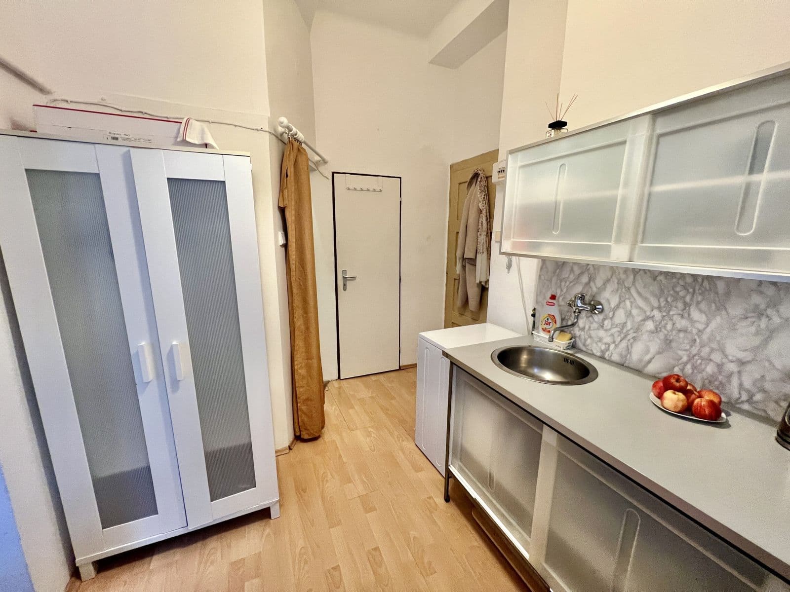 flat to rent, 37 m², U Parního mlýna, Prague, Prague flat to rent, 37 m², U Parního mlýna, Prague, Prague