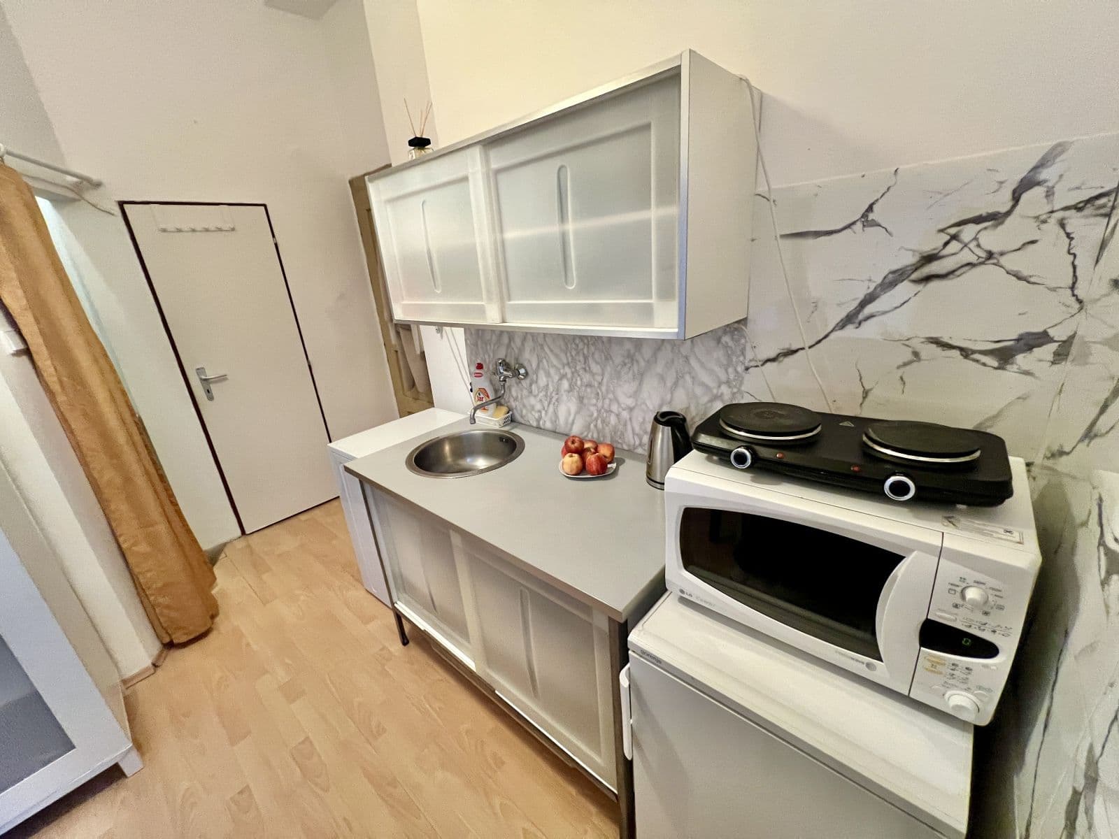 flat to rent, 37 m², U Parního mlýna, Prague, Prague flat to rent, 37 m², U Parního mlýna, Prague, Prague