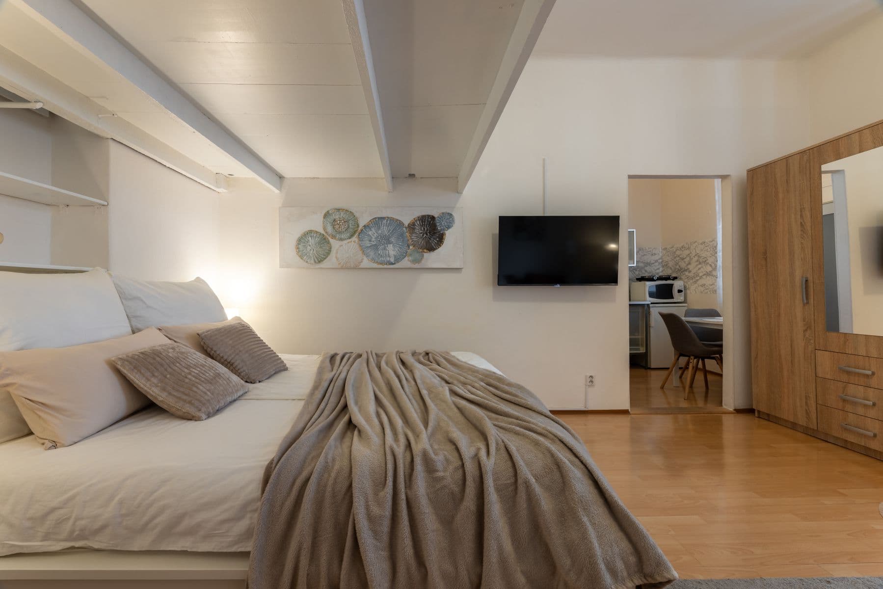 flat to rent, 37 m², U Parního mlýna, Prague, Prague flat to rent, 37 m², U Parního mlýna, Prague, Prague