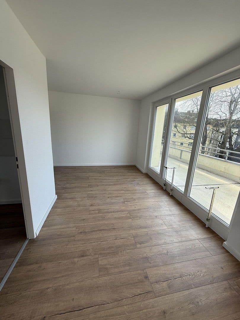 3 bedroom flat to rent, 106 m², Langerfelder Straße 119, Wuppertal, North Rhine-Westphalia 3 bedroom flat to rent, 106 m², Langerfelder Straße 119, Wuppertal, North Rhine-Westphalia